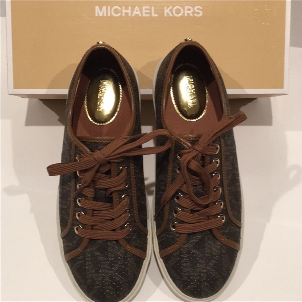 Michael Kors Boerum Sneakers - Picture 2 of 6